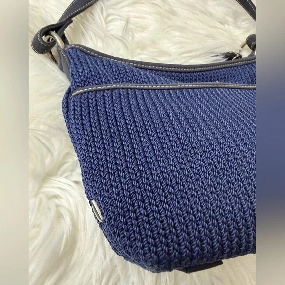 The Sak Crochet Crossbody Hand Bag - Picture 4 of 10